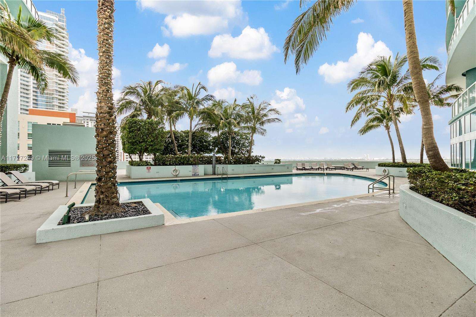 Quantum on the bay Unit #1805 | Picture 11