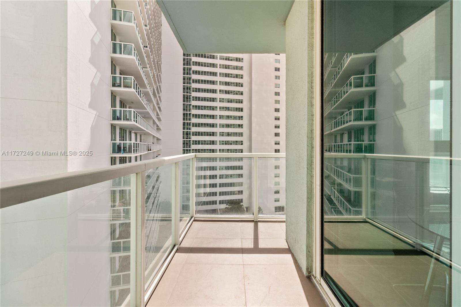 Quantum on the bay Unit #1805 | Picture 10