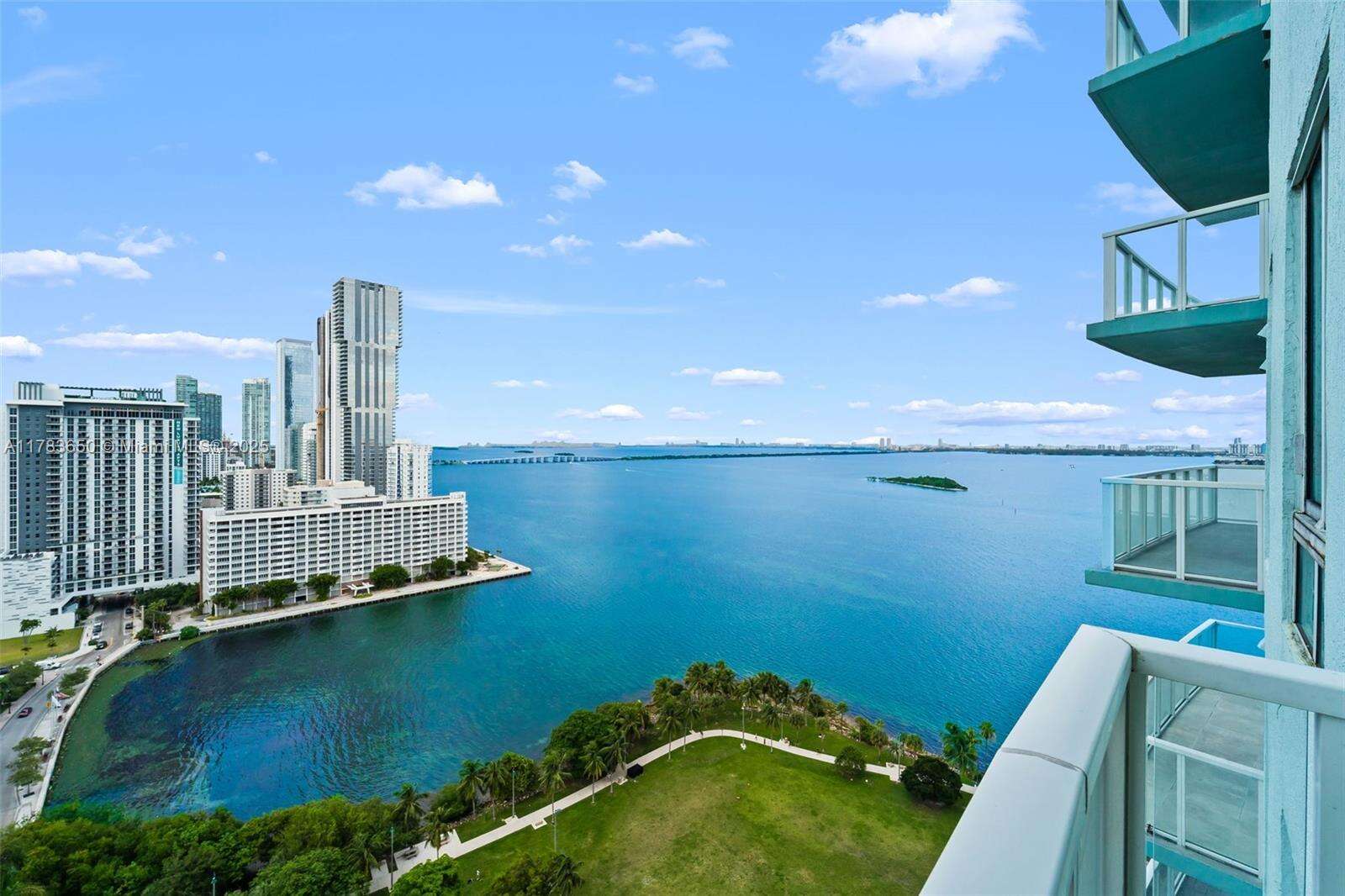 Quantum on the bay Unit #2404 | Picture 2