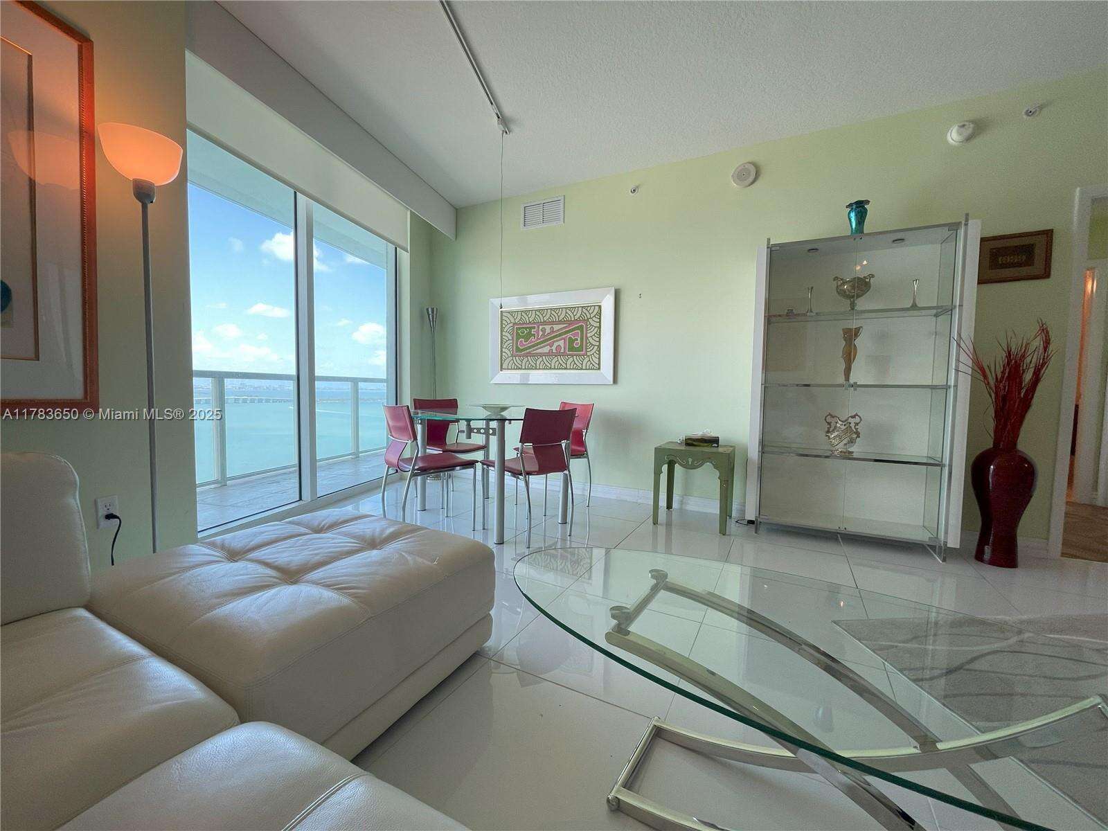 Quantum on the bay Unit #2404 | Picture 14