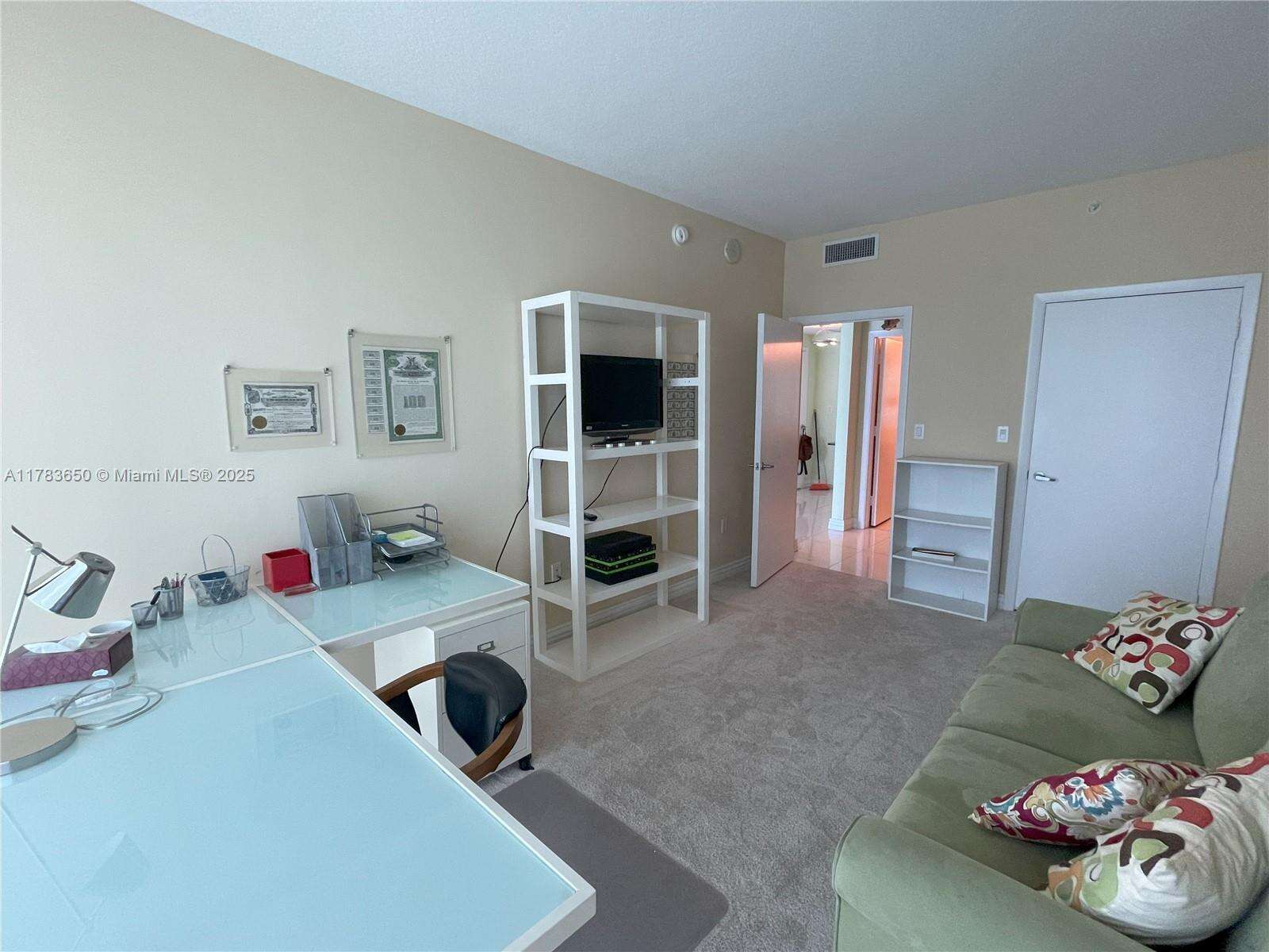 Quantum on the bay Unit #2404 | Picture 26