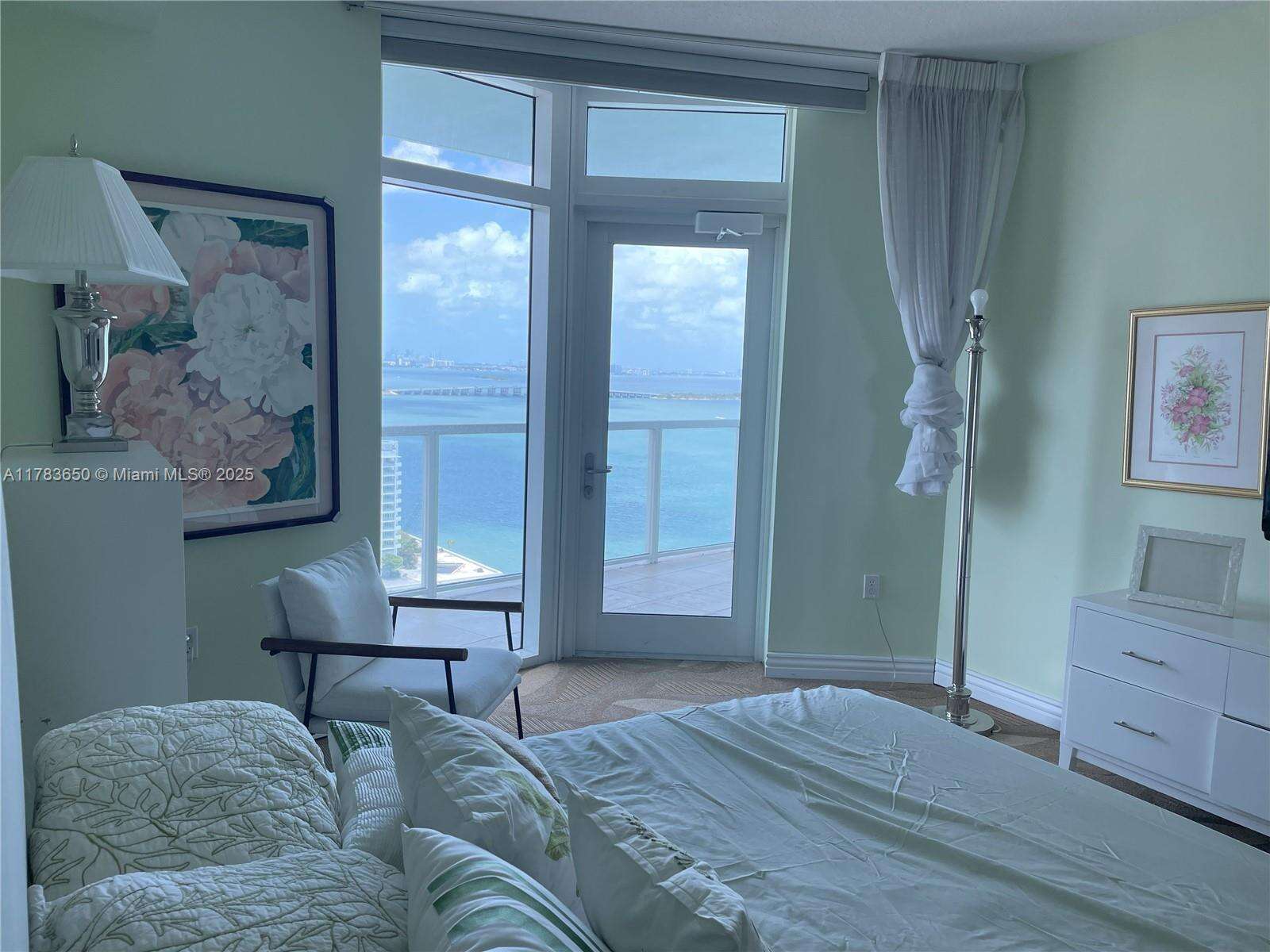 Quantum on the bay Unit #2404 | Picture 33