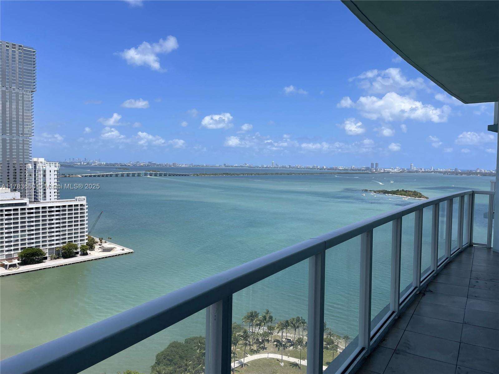 Quantum on the bay Unit #2404 | Picture 48