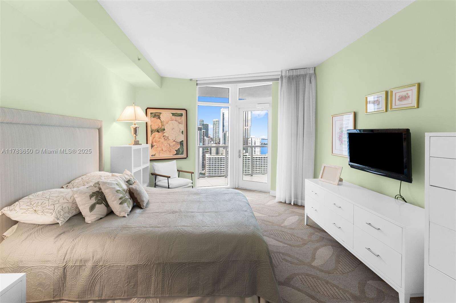 Quantum on the bay Unit #2404 | Picture 69