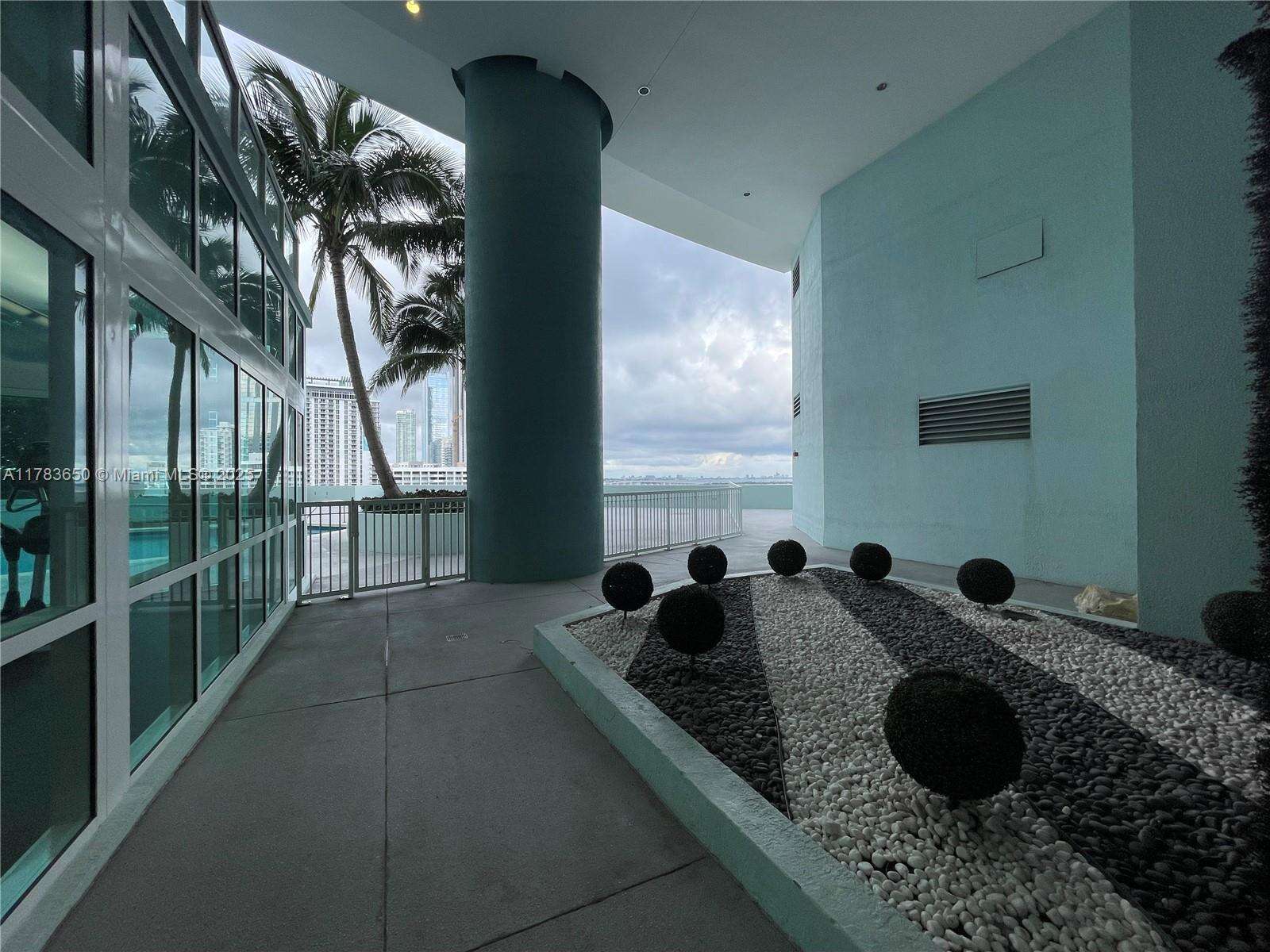 Quantum on the bay Unit #2404 | Picture 78