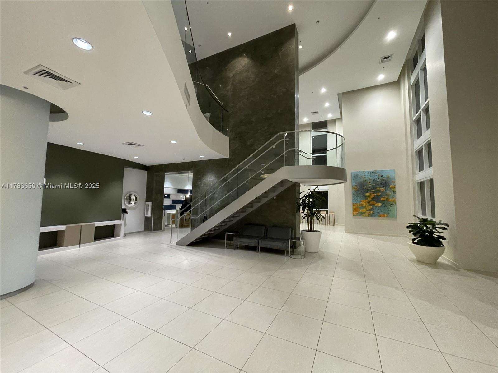 Quantum on the bay Unit #2404 | Picture 9