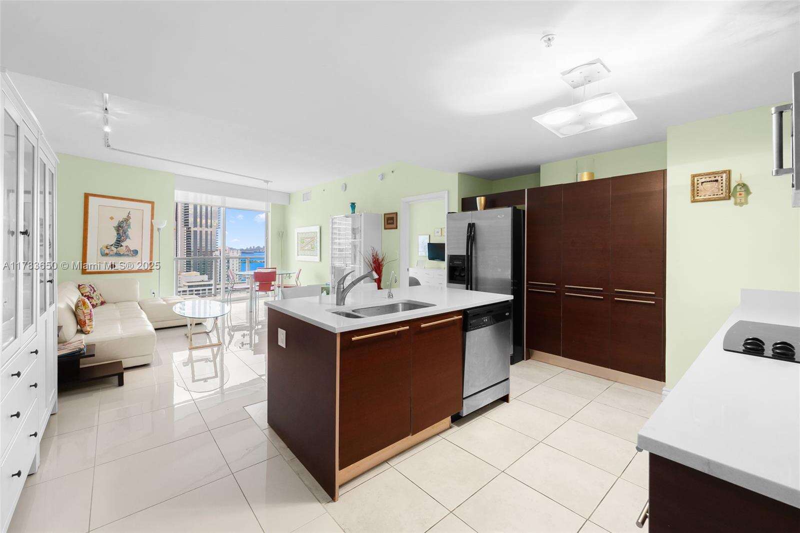 Quantum on the bay Unit #2404 | Picture 91