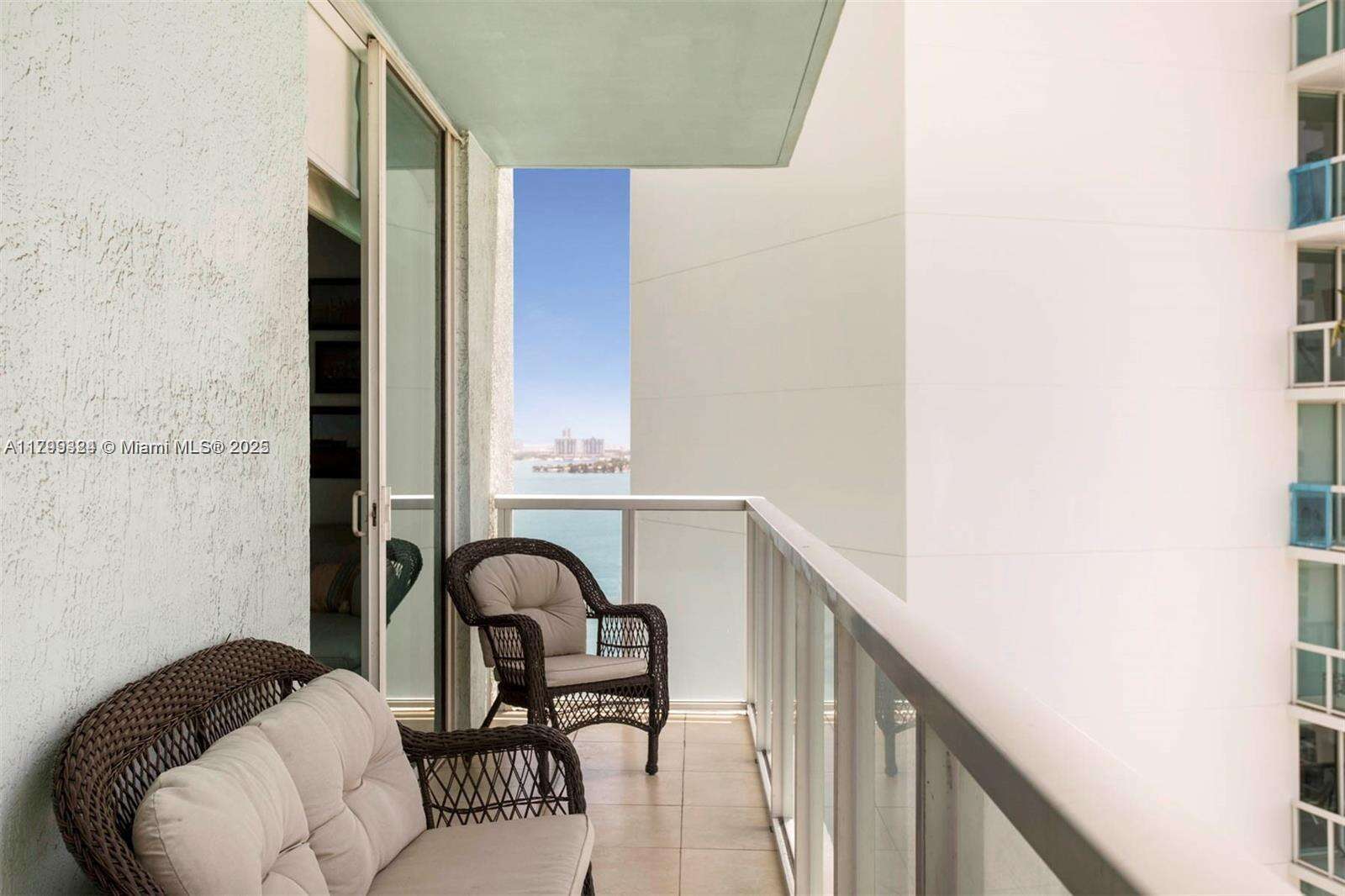 Quantum on the bay Unit #2307 | Picture 13