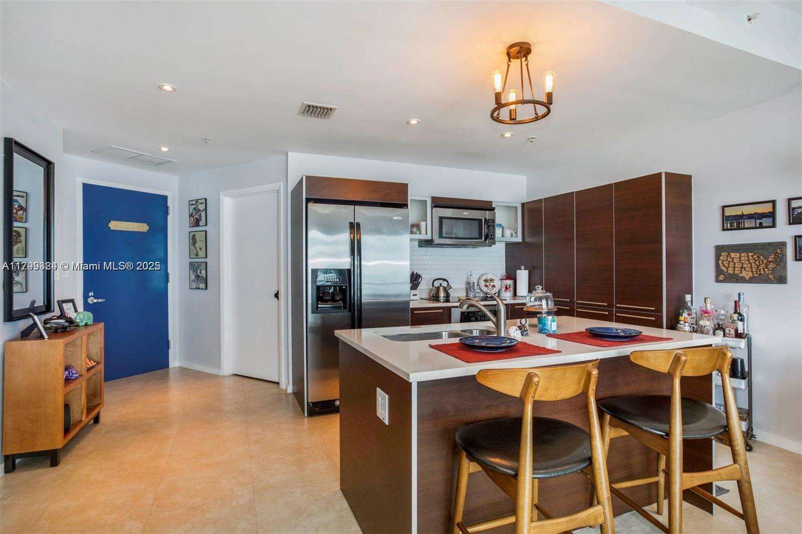 Quantum on the bay Unit #2307 | Picture 6