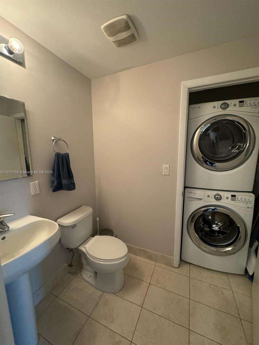 Quantum on the bay Unit #3909 | Picture 10