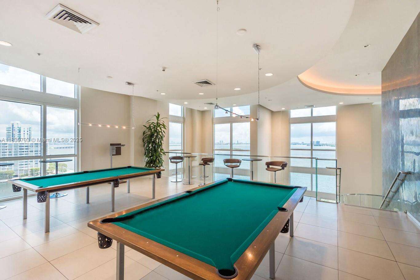 Quantum on the bay Unit #3804 | Picture 11