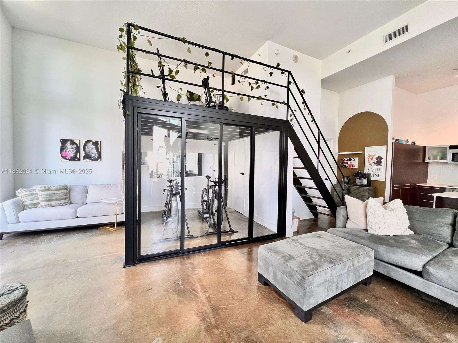 Quantum on the bay Unit #909 | Picture 7