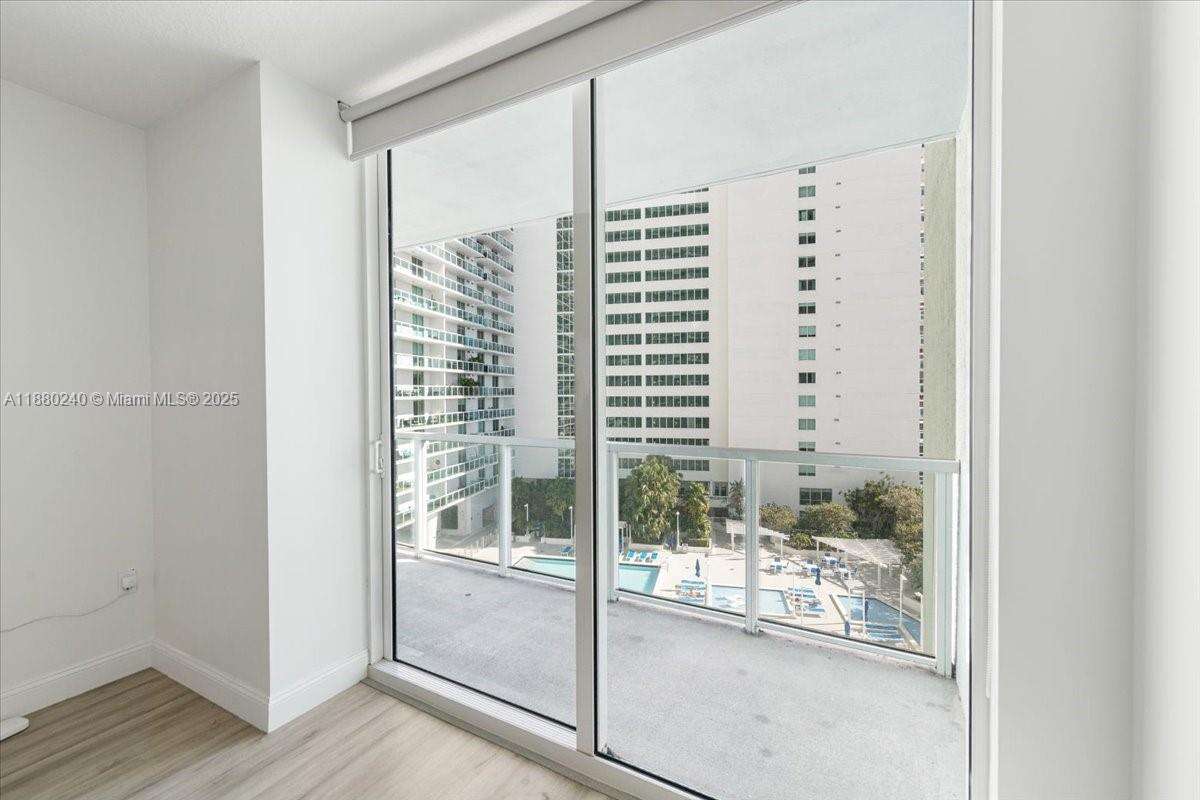 Quantum on the bay Unit #1509 | Picture 24