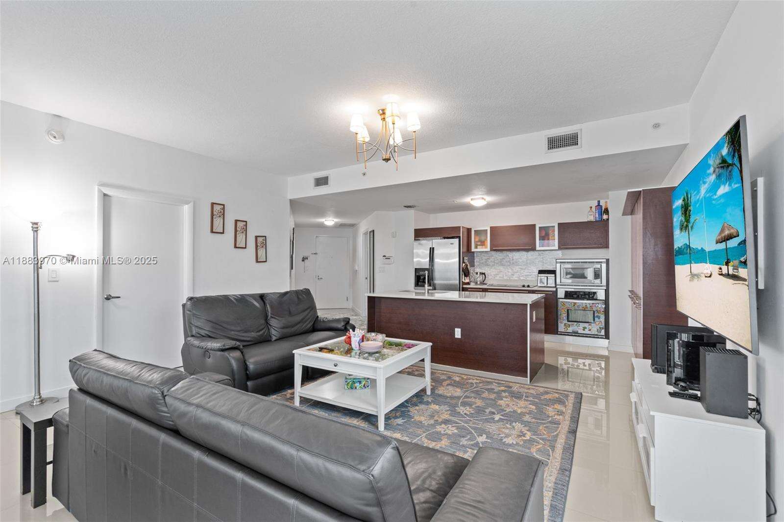 Quantum on the bay Unit #4018 | Picture 14