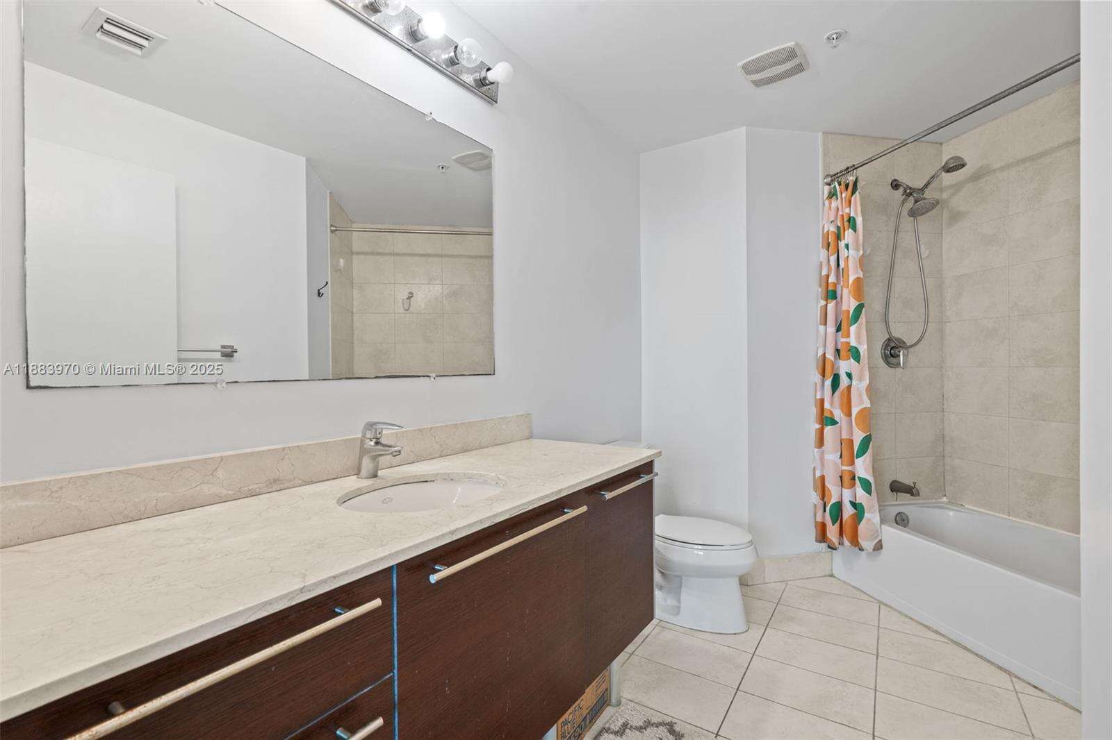 Quantum on the bay Unit #4018 | Picture 22