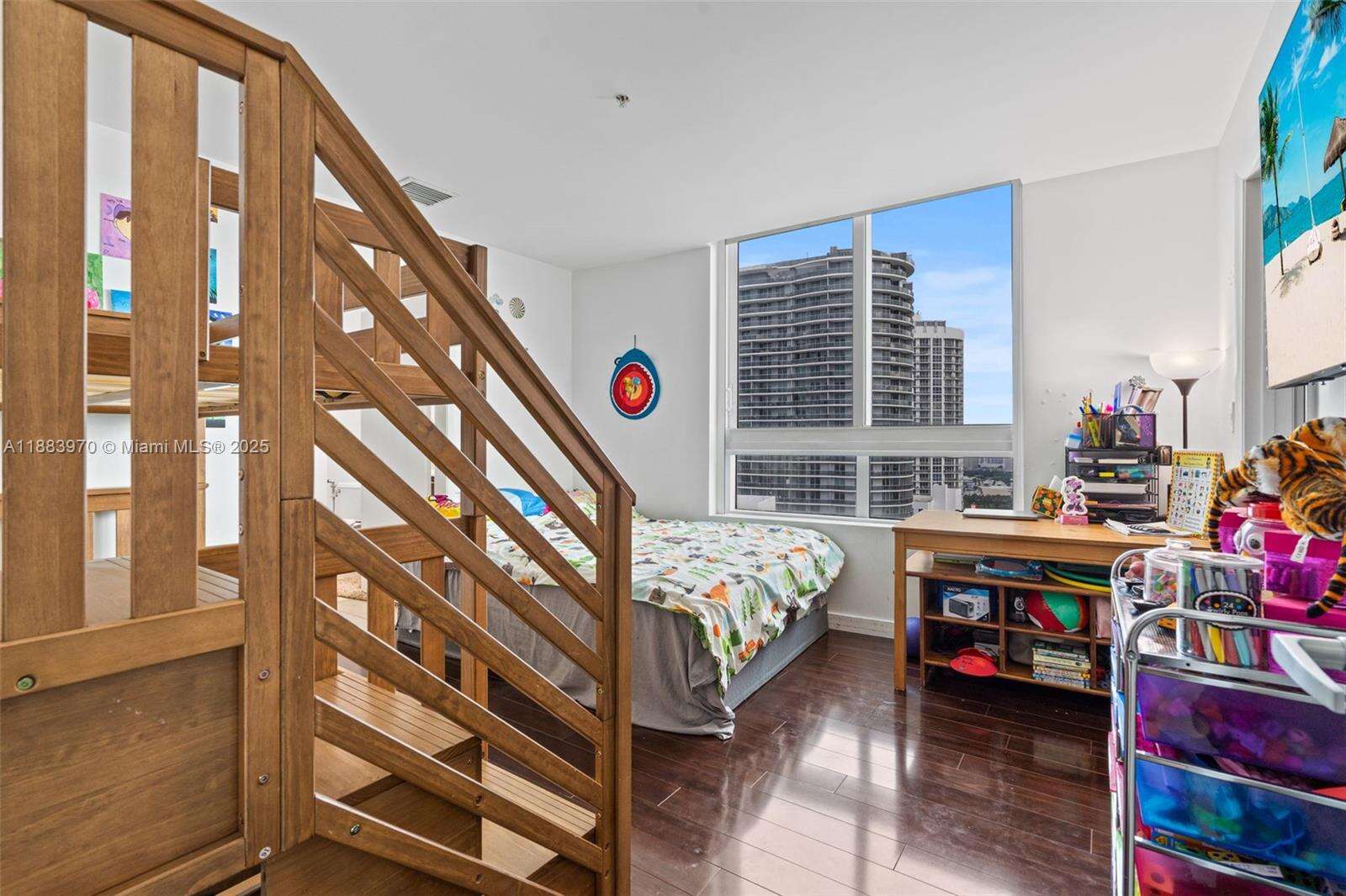 Quantum on the bay Unit #4018 | Picture 25