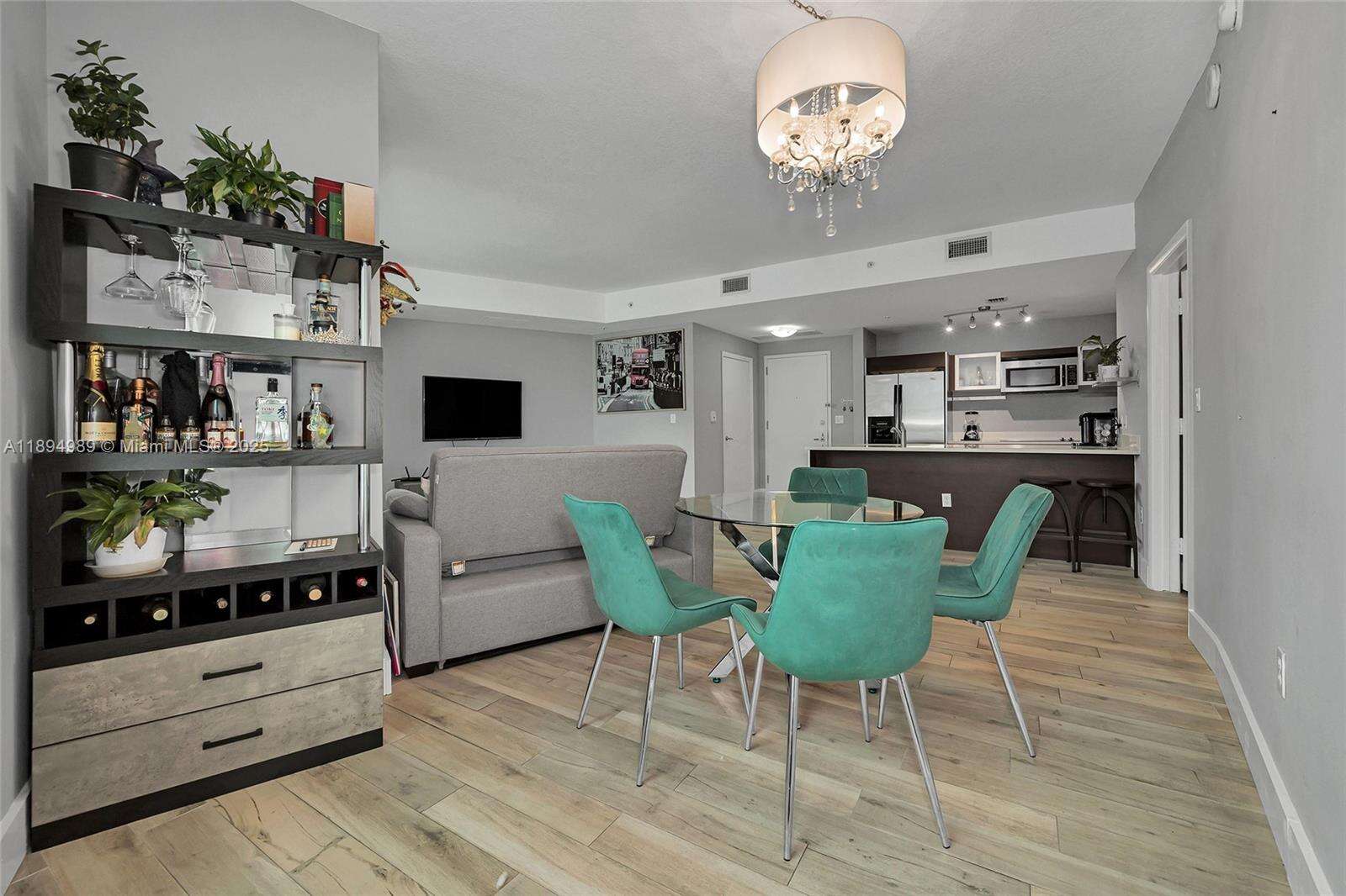 Quantum on the bay Unit #4019 | Picture 12