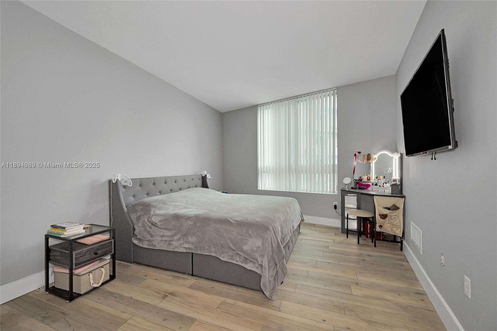 Quantum on the bay Unit #4019 | Picture 17