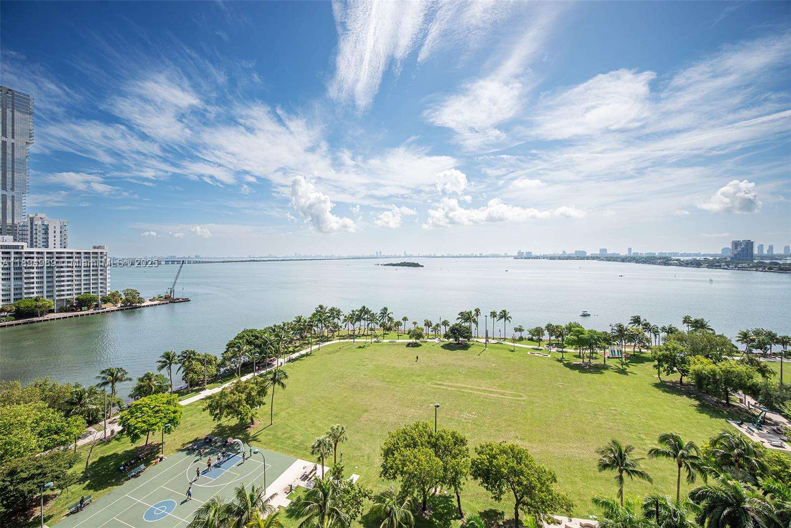 Quantum on the bay Unit #4019 | Picture 29