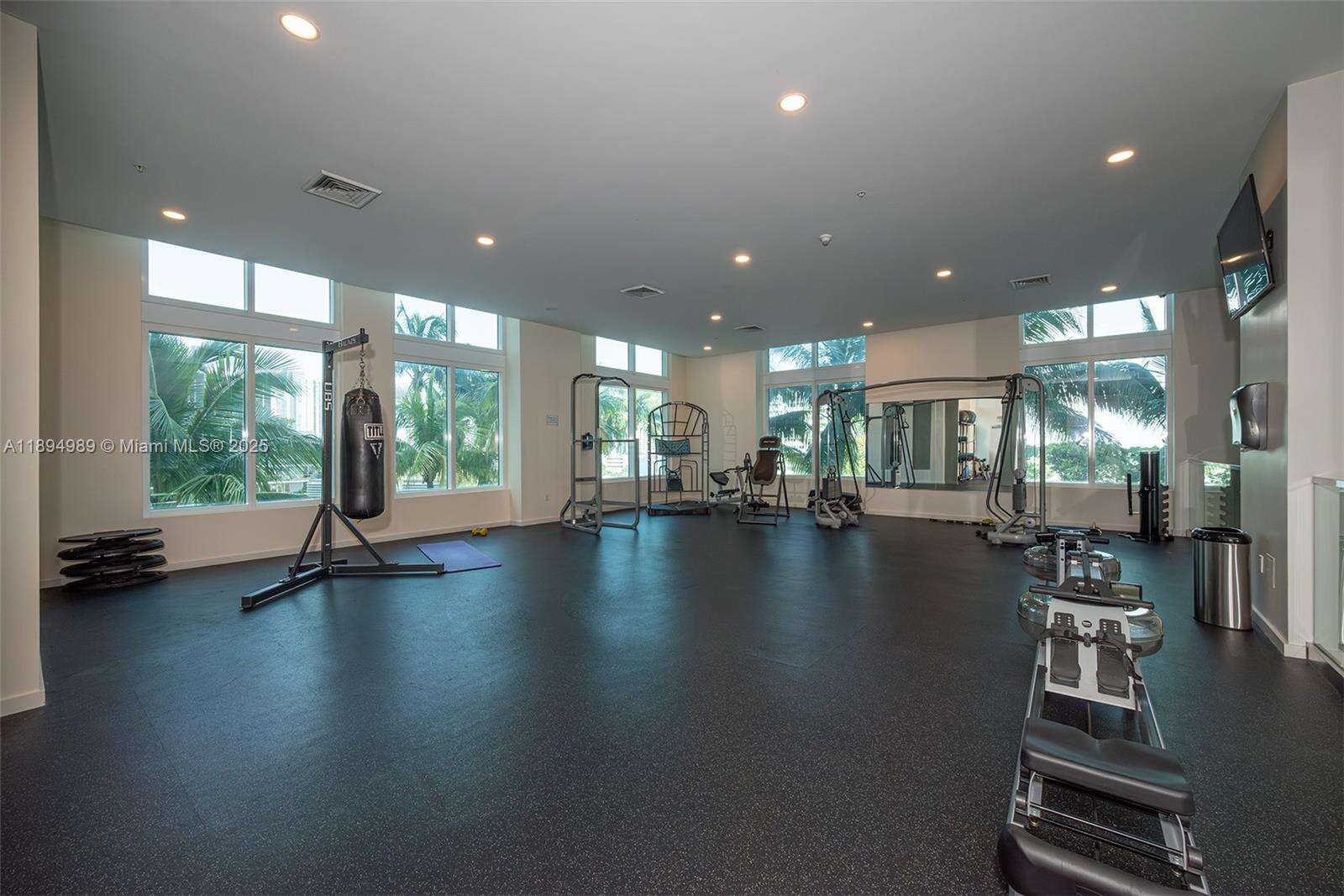 Quantum on the bay Unit #4019 | Picture 38