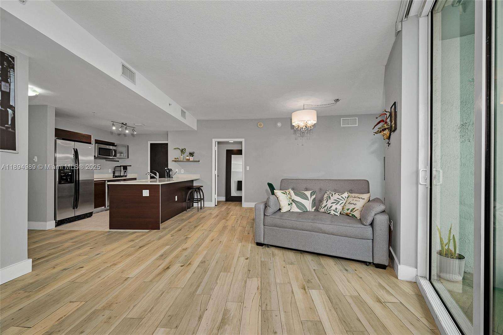 Quantum on the bay Unit #4019 | Picture 9