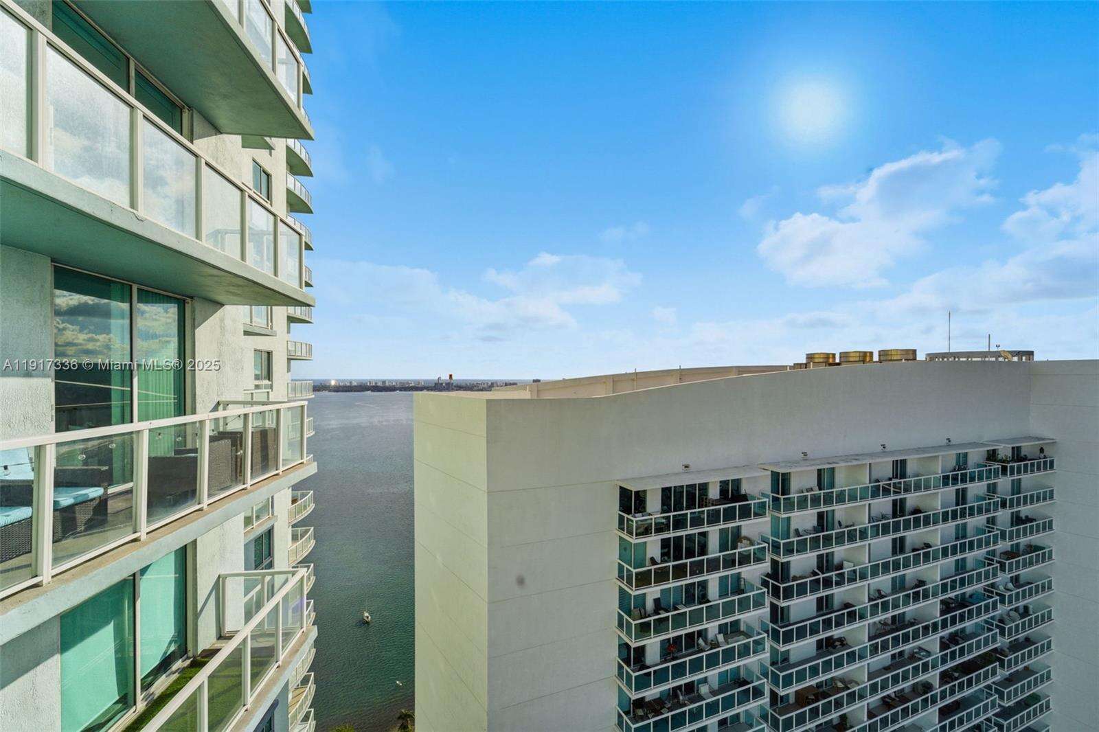 Quantum on the bay Unit #4109 | Picture 15