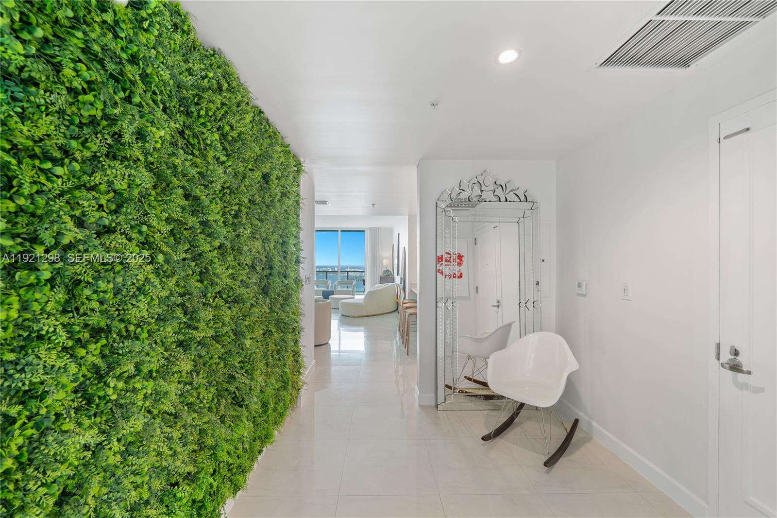 Quantum on the bay Unit #PH-4902 | Picture 14