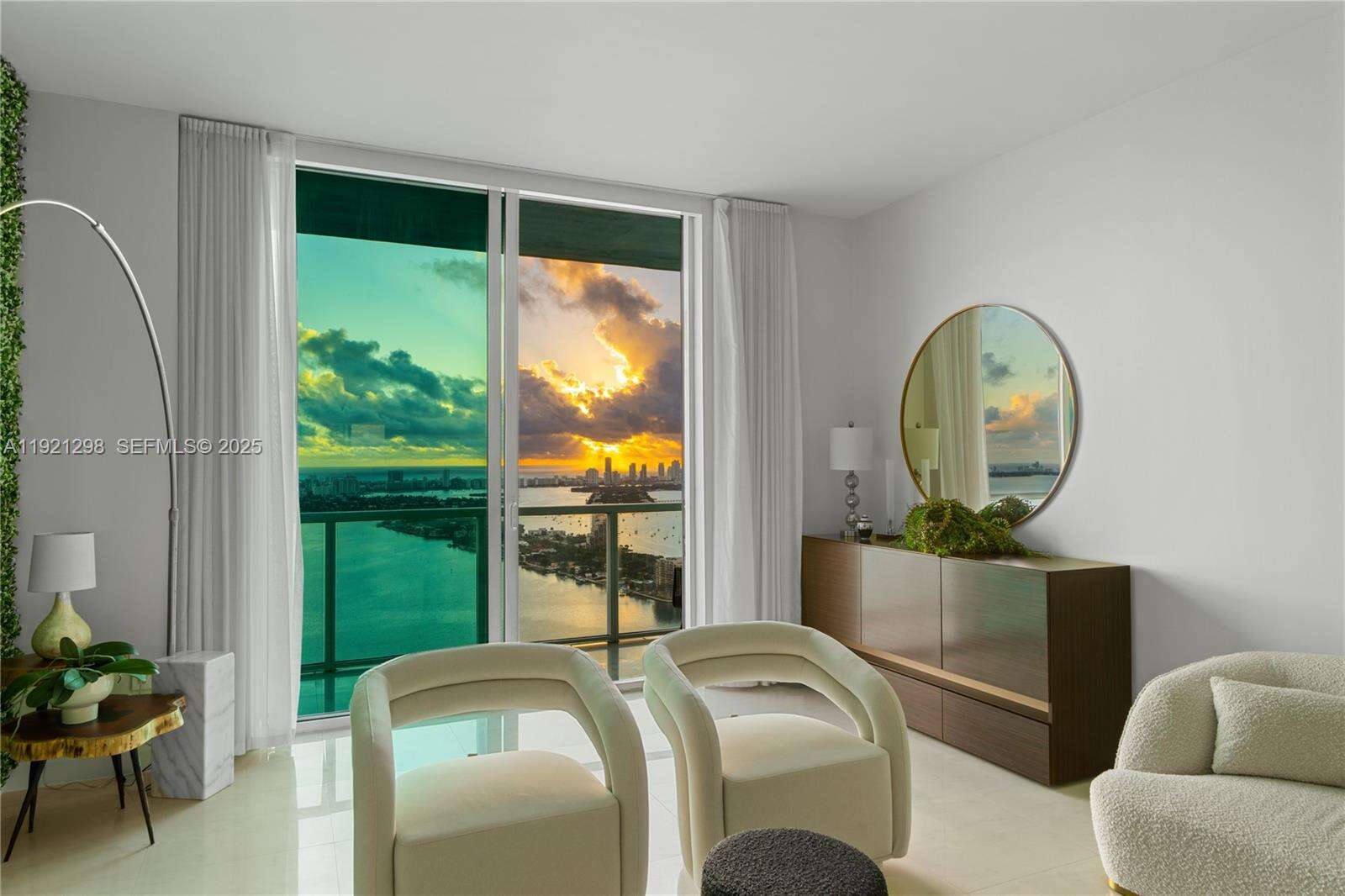 Quantum on the bay Unit #PH-4902 | Picture 3