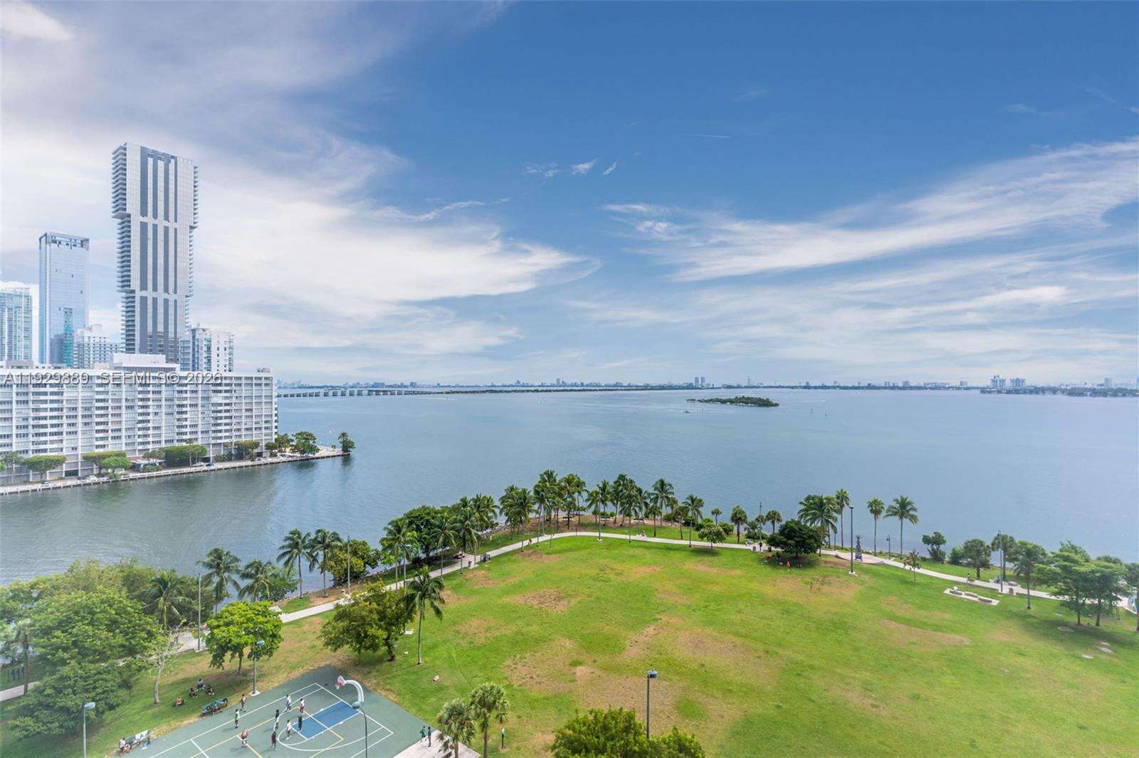 Quantum on the bay Unit #604 | Picture 34