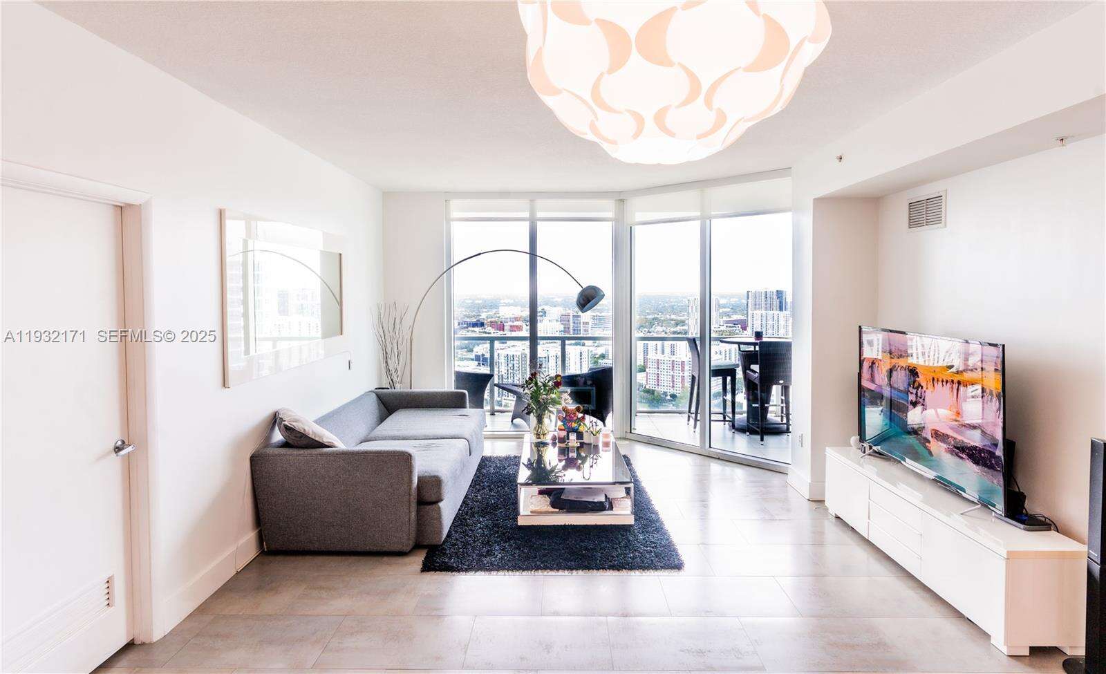 Quantum on the bay Unit #3514 | Picture 7