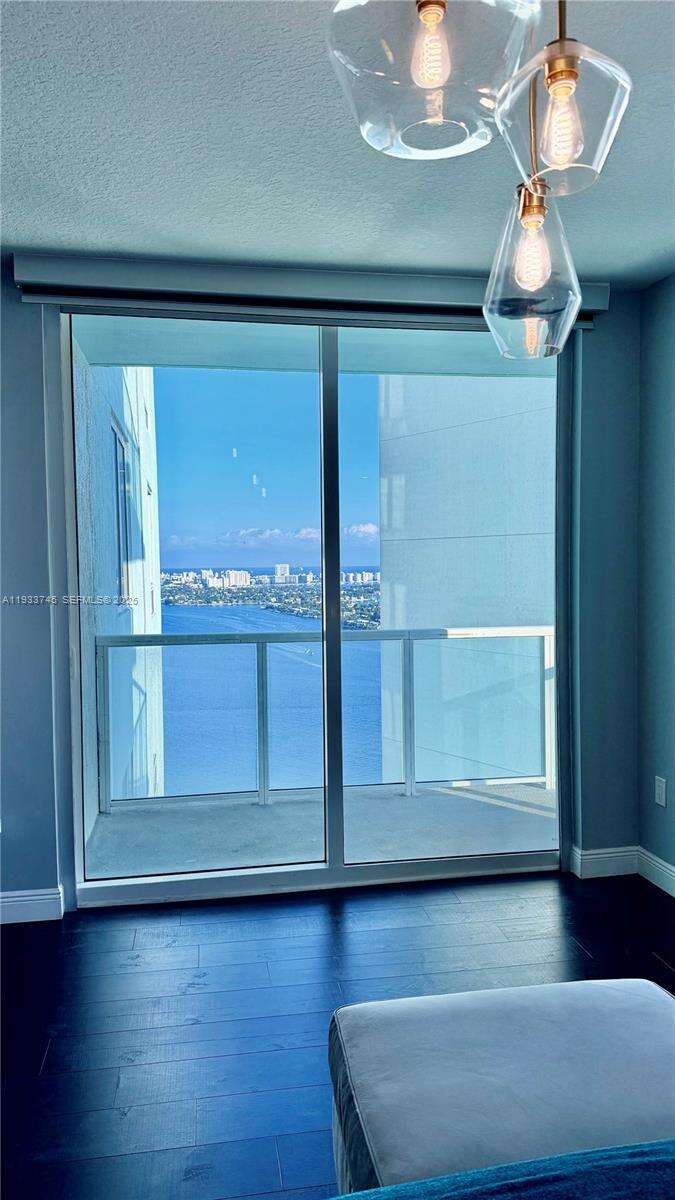 Quantum on the bay Unit #3705 | Picture 23