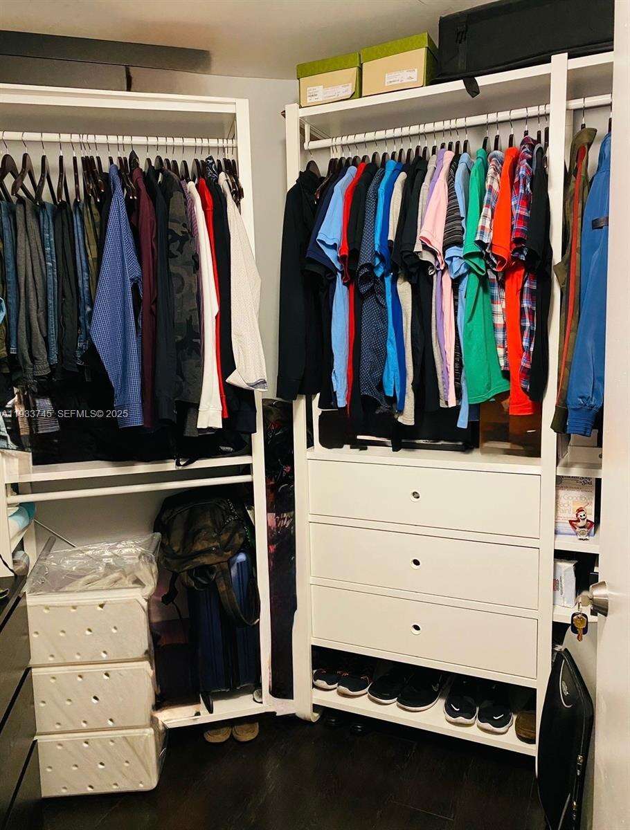 Quantum on the bay Unit #3705 | Picture 31