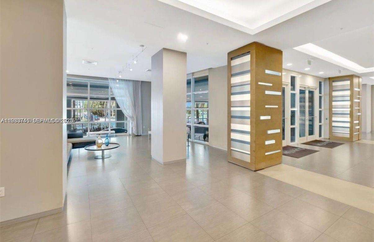 Quantum on the bay Unit #3705 | Picture 5