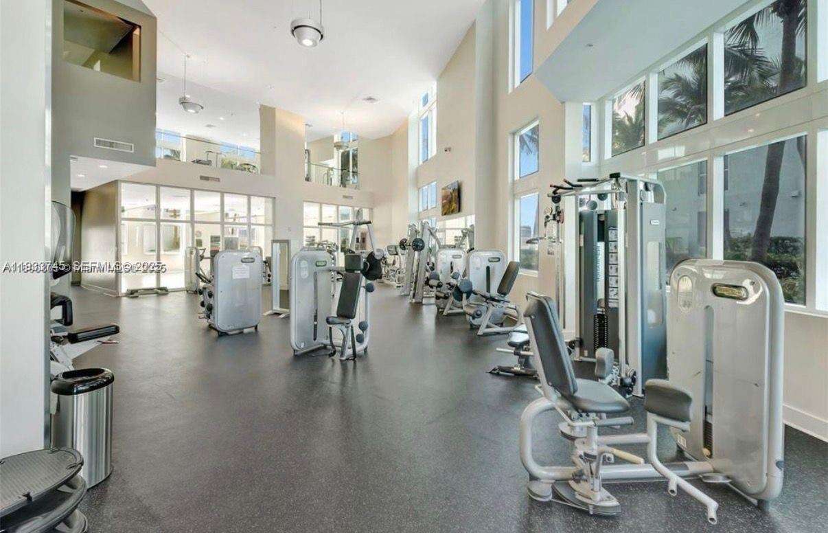 Quantum on the bay Unit #3705 | Picture 7