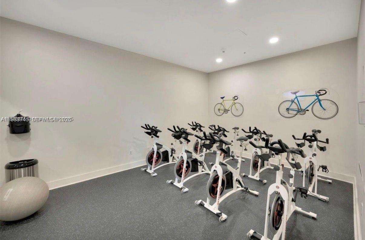 Quantum on the bay Unit #3705 | Picture 8