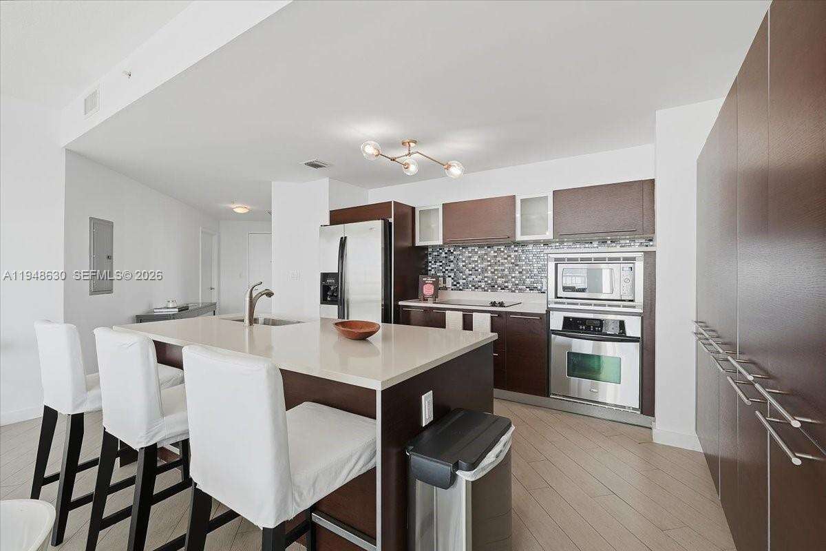 Quantum on the bay Unit #1518 | Picture 13