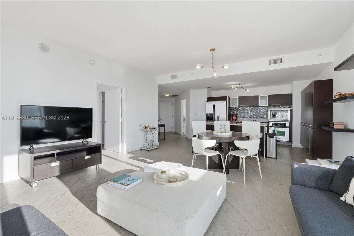 Quantum on the bay Unit #1518 | Picture 32