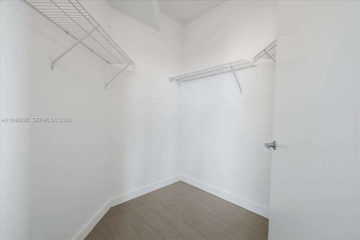 Quantum on the bay Unit #1518 | Picture 37