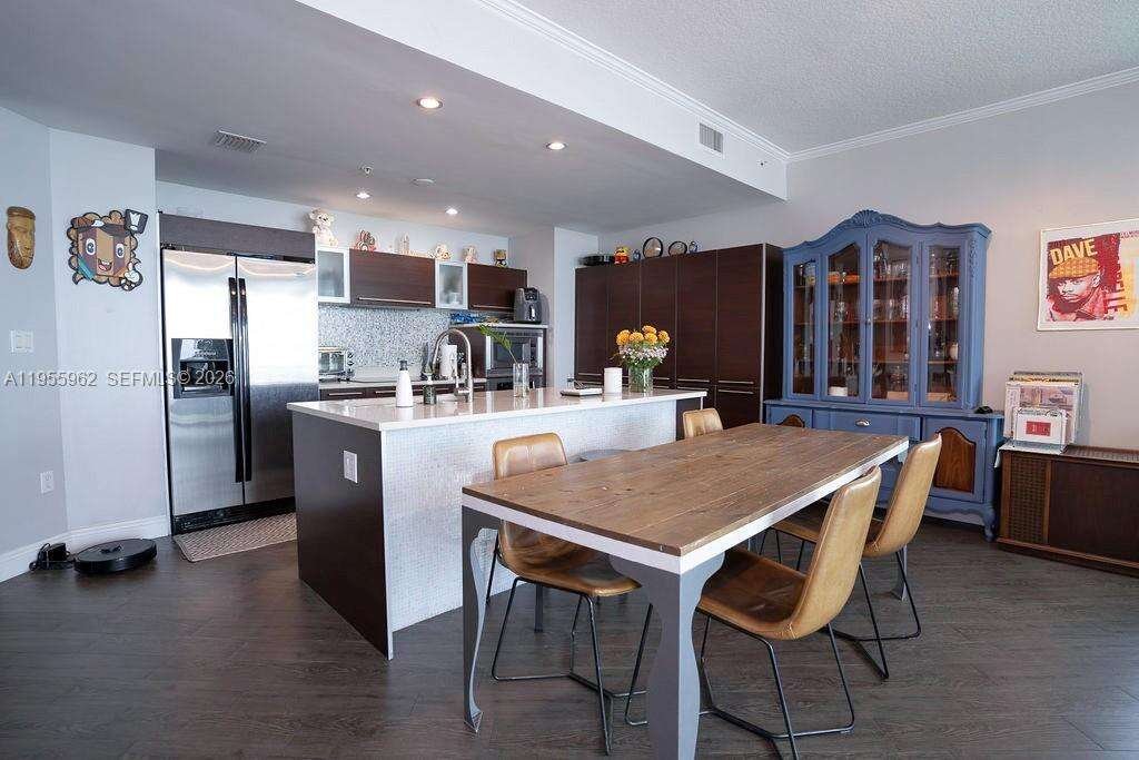 Quantum on the bay Unit #2018 | Picture 4