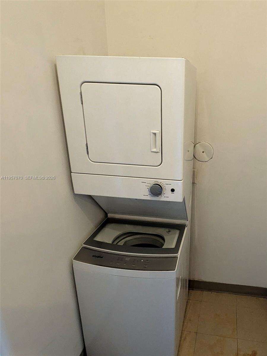 Quantum on the bay Unit #505 | Picture 11