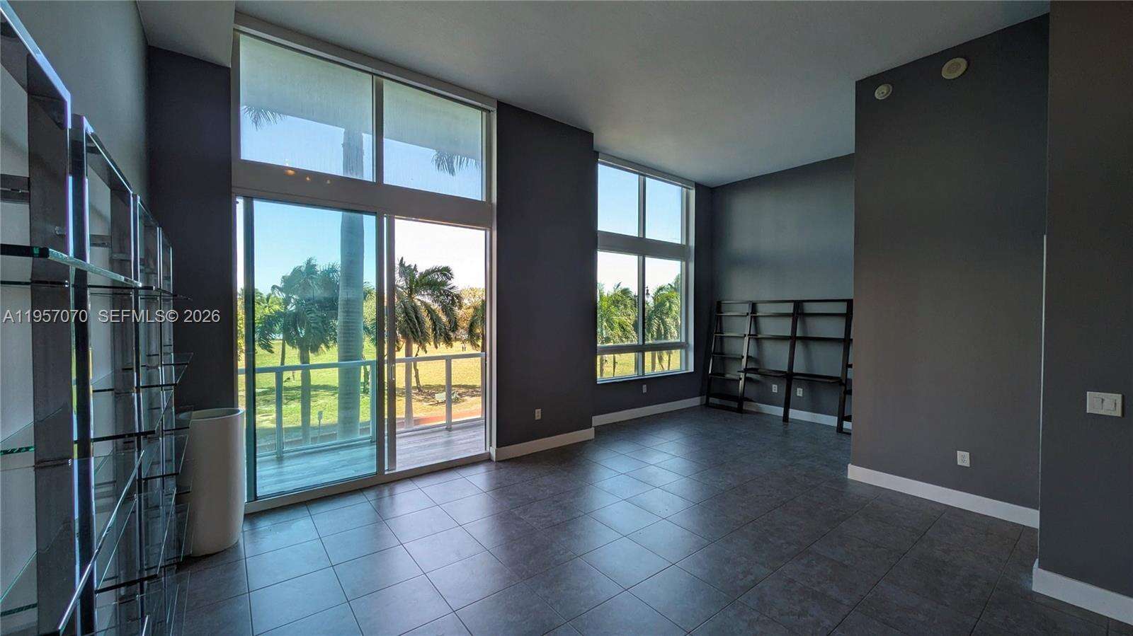 Quantum on the bay Unit #505 | Picture 3