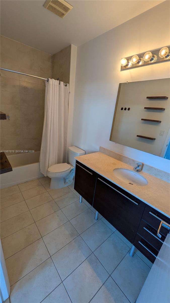 Quantum on the bay Unit #505 | Picture 10