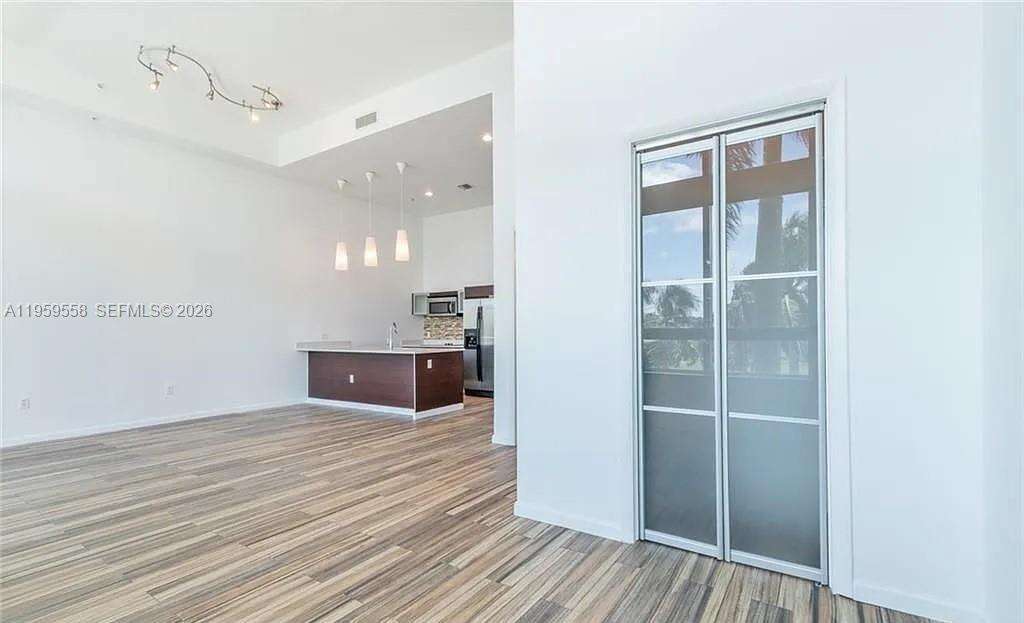 Quantum on the bay Unit #506 | Picture 17