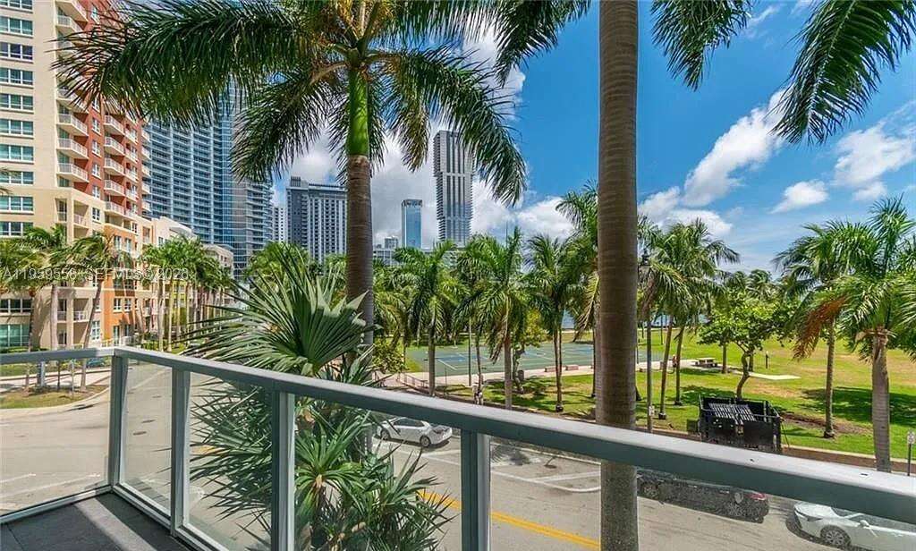 Quantum on the bay Unit #506 | Picture 18