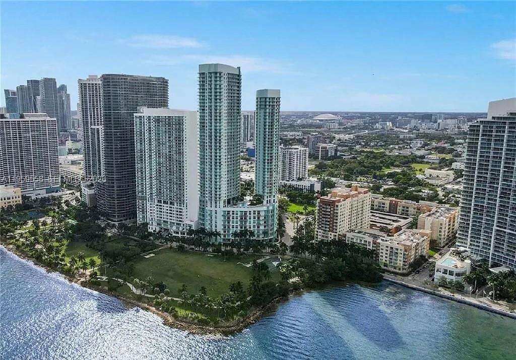 Quantum on the bay Unit #506 | Picture 25