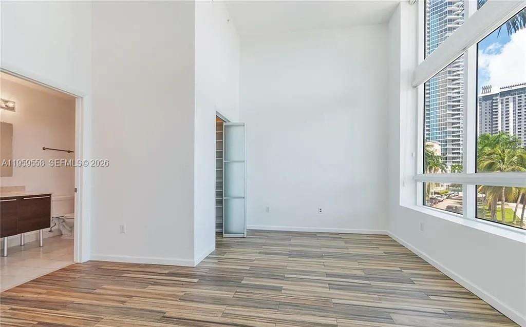 Quantum on the bay Unit #506 | Picture 10