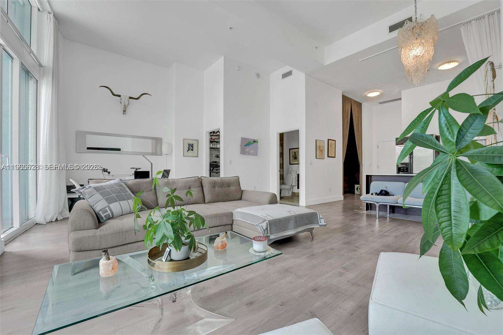 Quantum on the bay Unit #508 | Picture 3