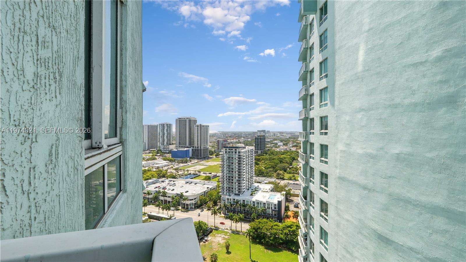 Quantum on the bay Unit #2810 | Picture 2