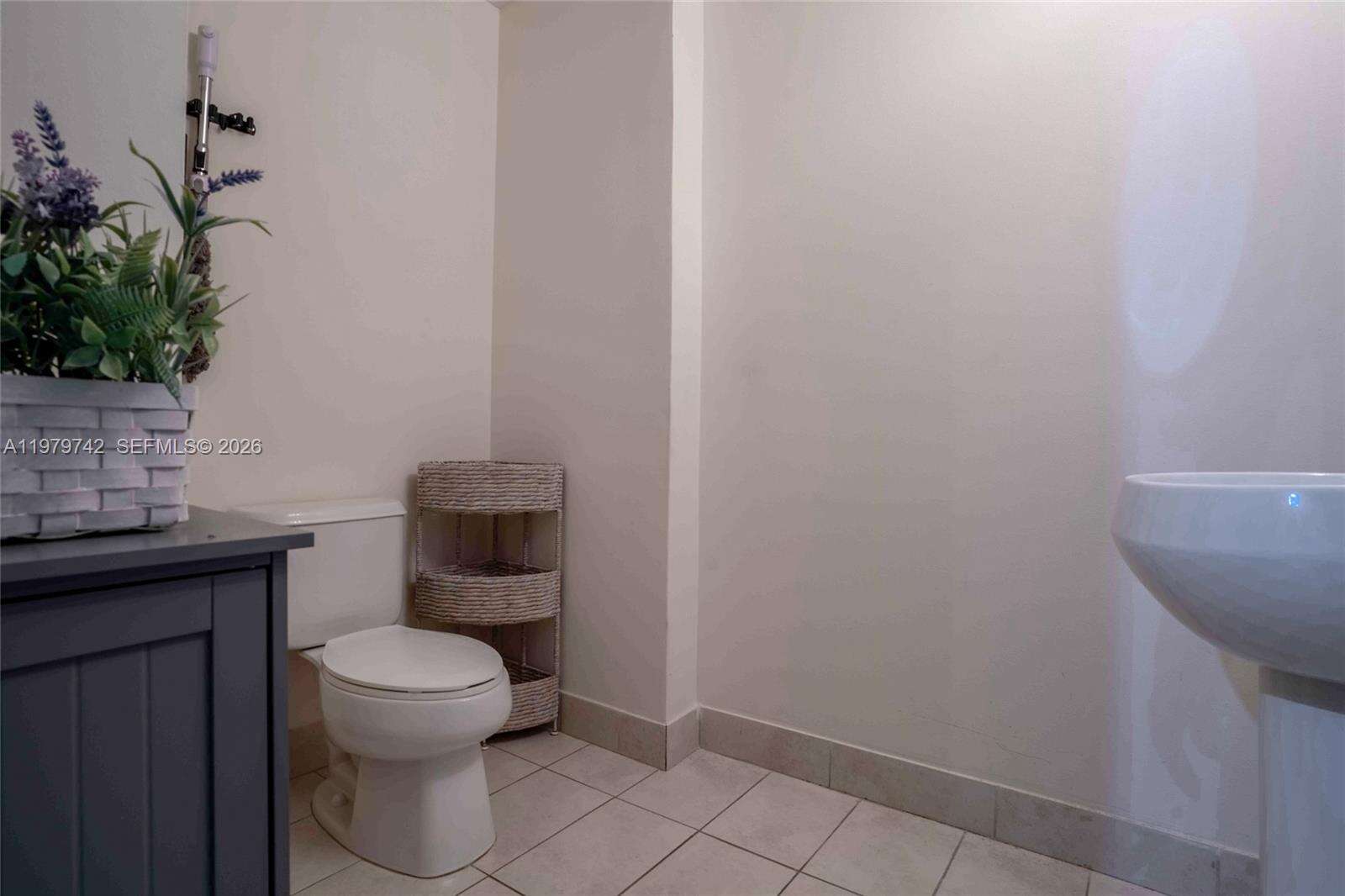 Quantum on the bay Unit #3616 | Picture 9