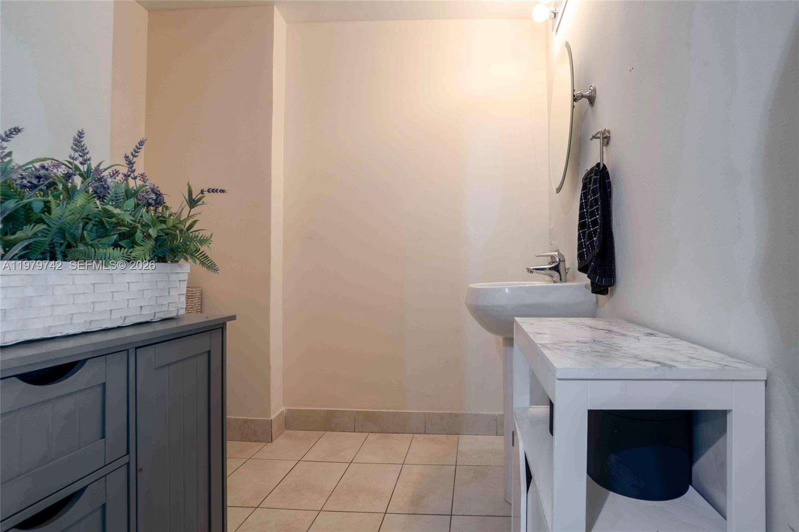 Quantum on the bay Unit #3616 | Picture 10